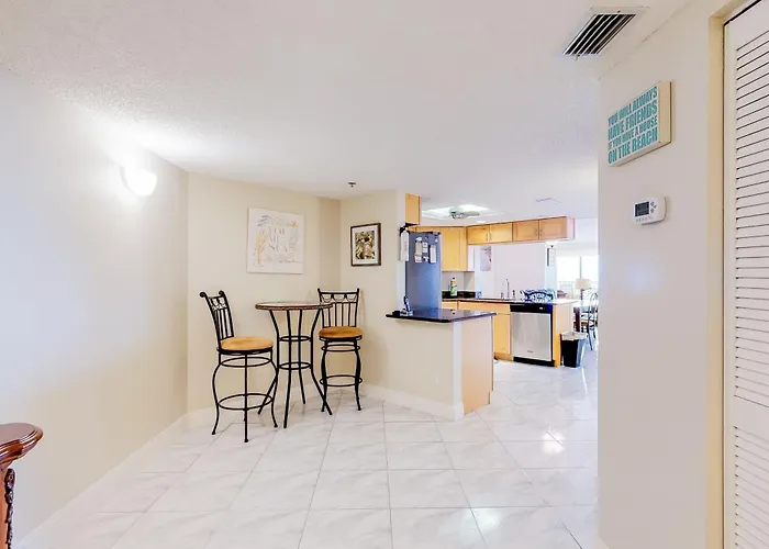 Palms 309